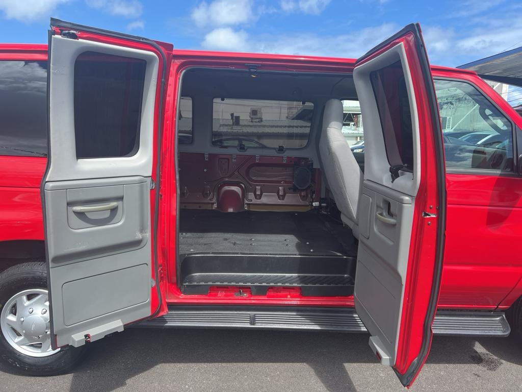2013 Ford Econoline Wagon XLT