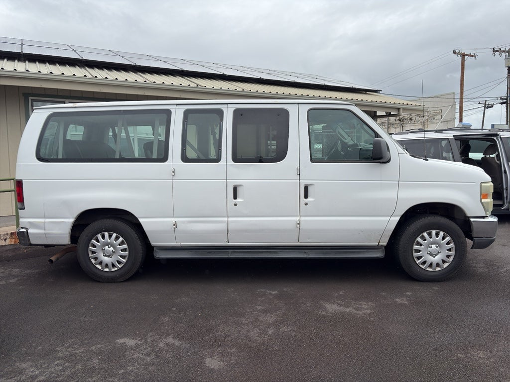 2009 Ford Econoline Wagon XLT