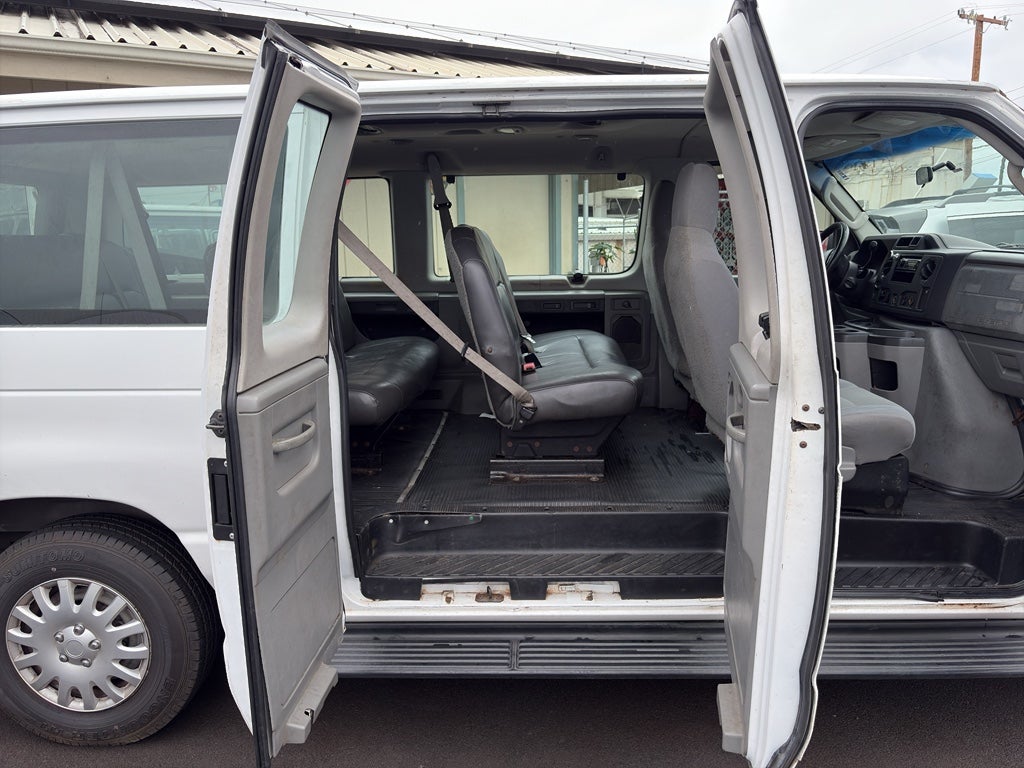 2009 Ford Econoline Wagon XLT