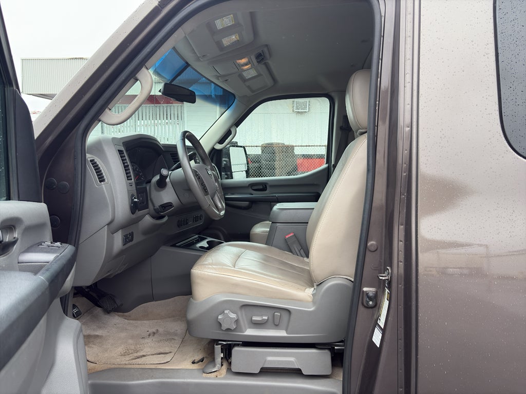 2014 Nissan NV3500 SL