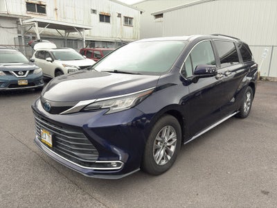 2022 Toyota Sienna XLE