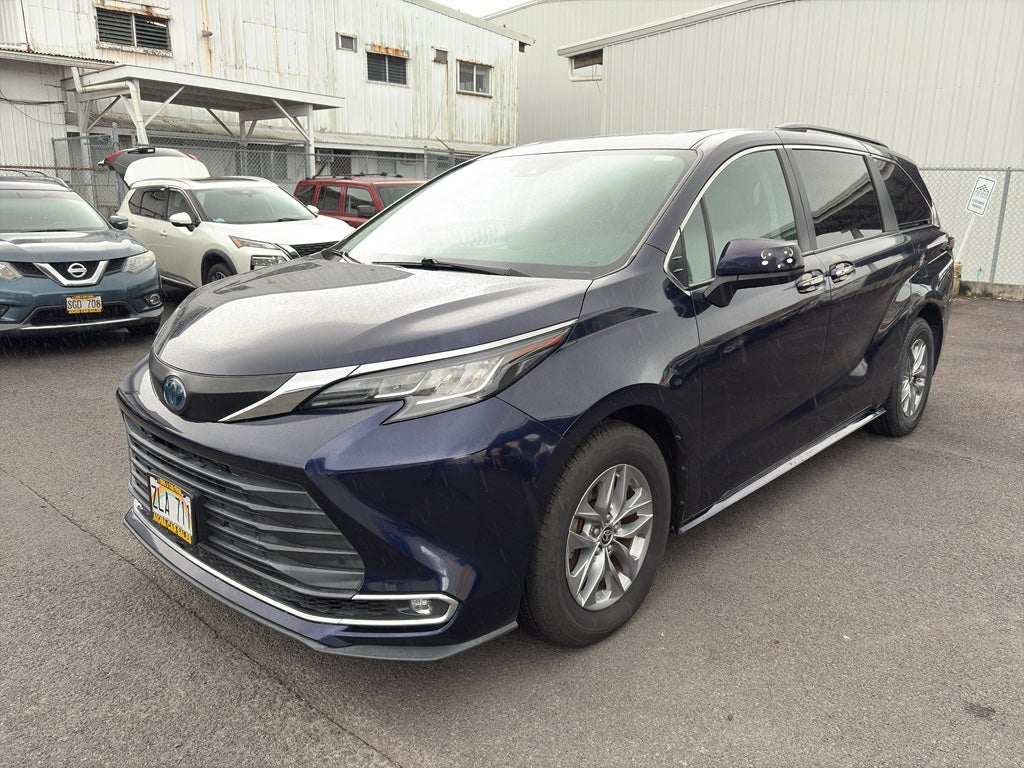 2022 Toyota Sienna XLE