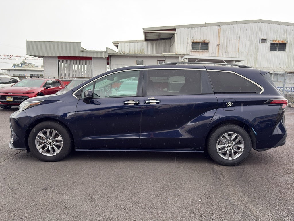 2022 Toyota Sienna XLE