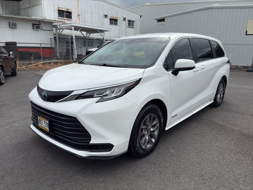 2021 Toyota Sienna LE
