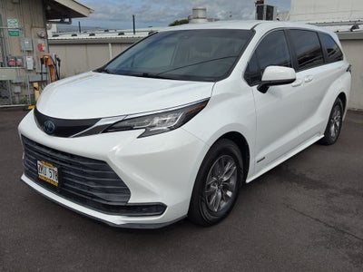 2021 Toyota Sienna LE