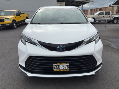 2021 Toyota Sienna LE