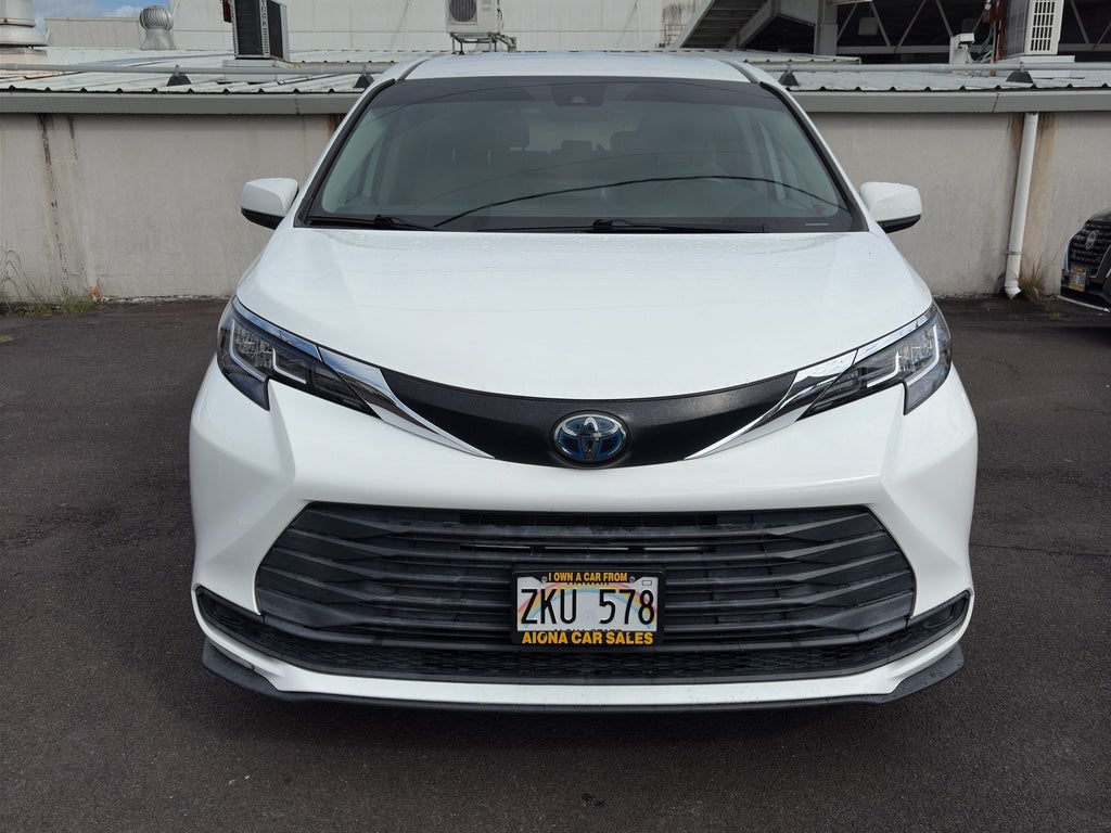 2021 Toyota Sienna LE