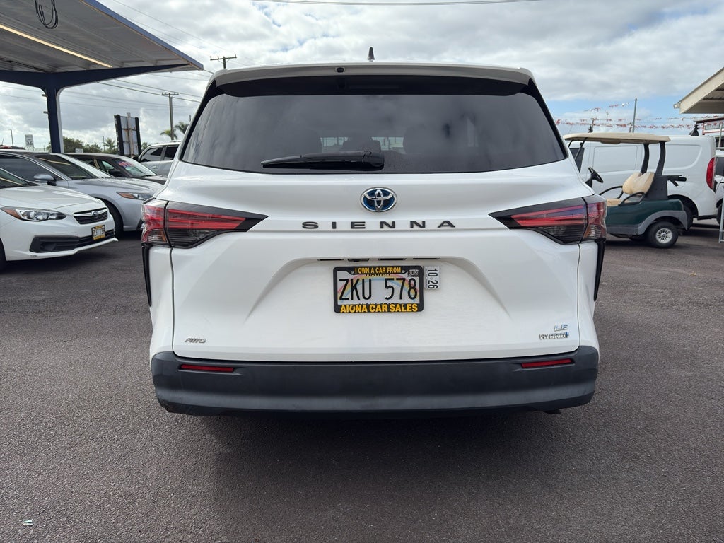 2021 Toyota Sienna LE