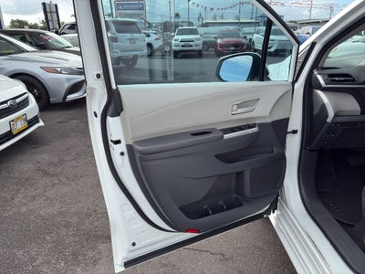 2021 Toyota Sienna LE