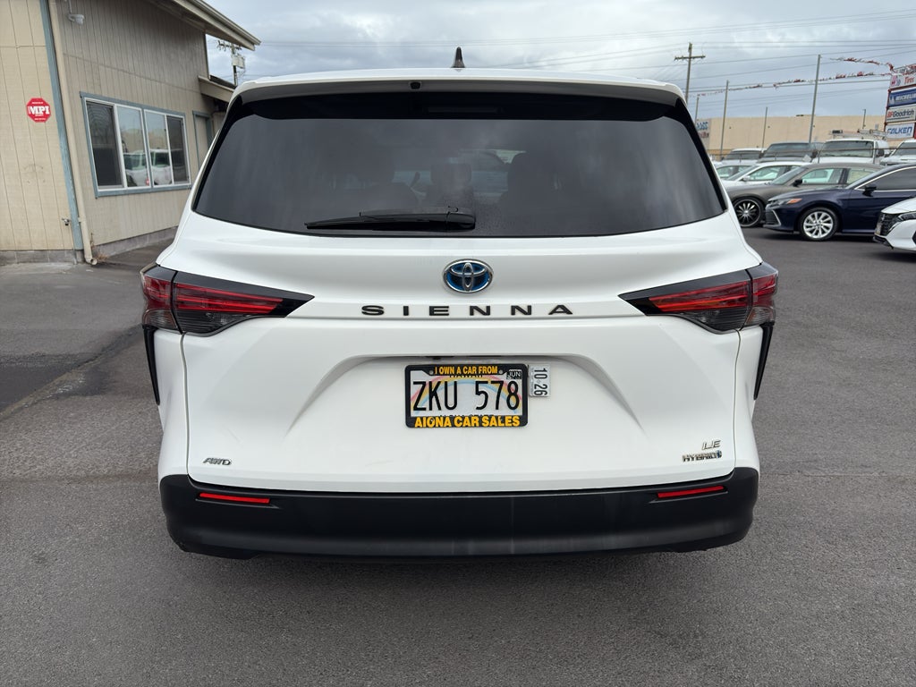 2021 Toyota Sienna LE