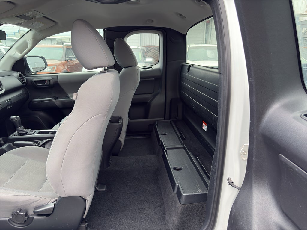 2017 Toyota Tacoma SR