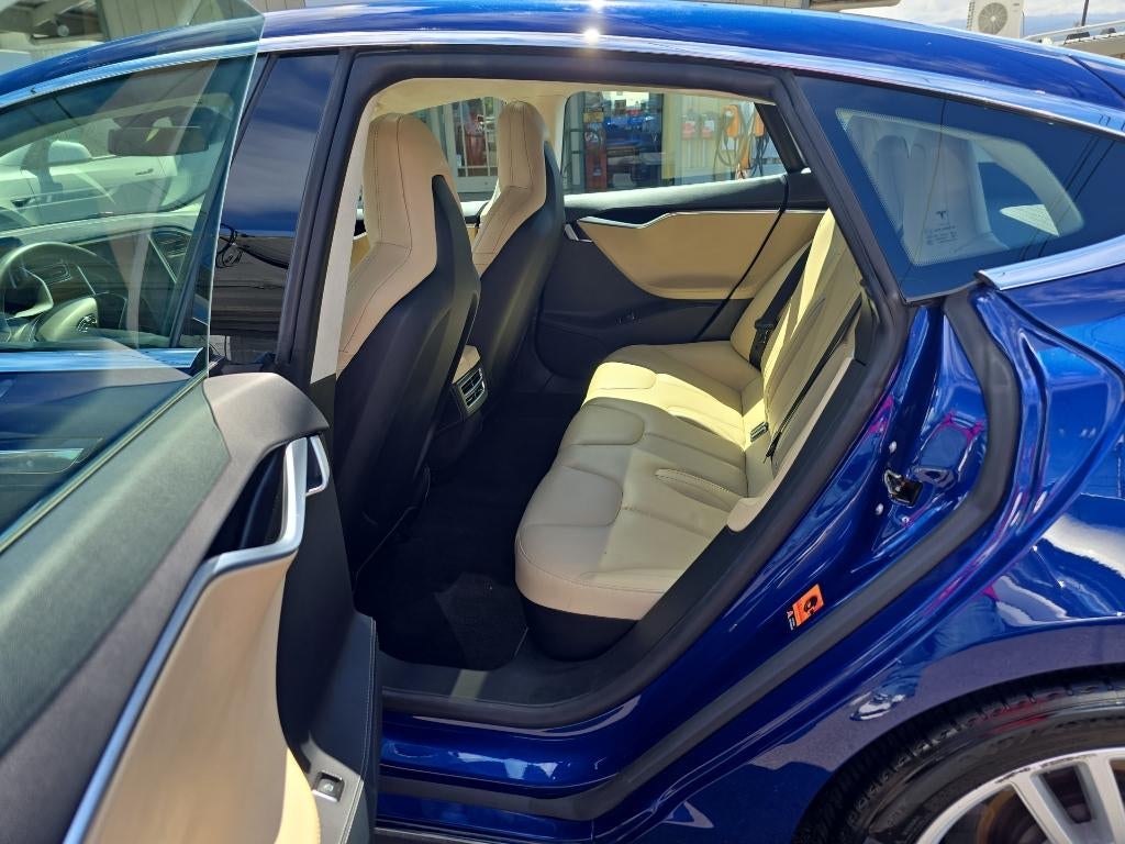 2015 Tesla Model S 85D