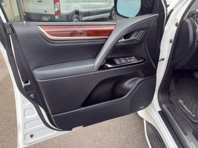 2016 Lexus LX 570 Base