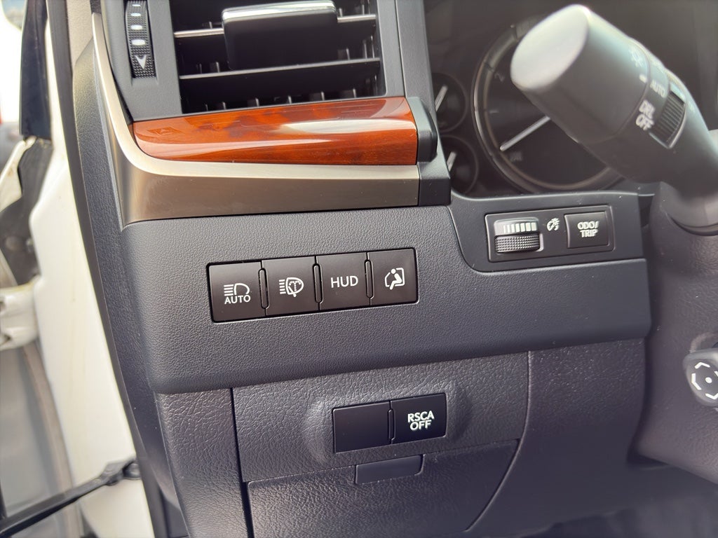 2016 Lexus LX 570 Base