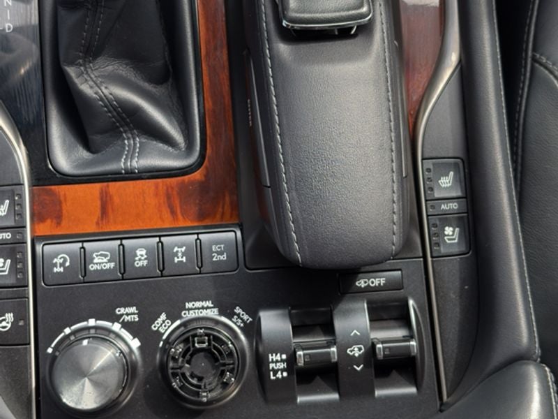 2016 Lexus LX 570 Base