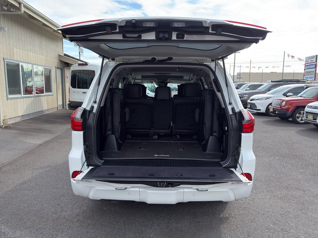 2016 Lexus LX 570 Base