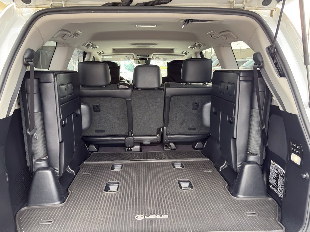 2016 Lexus LX 570 Base