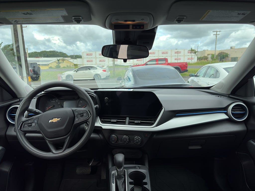 2025 Chevrolet Trax LS